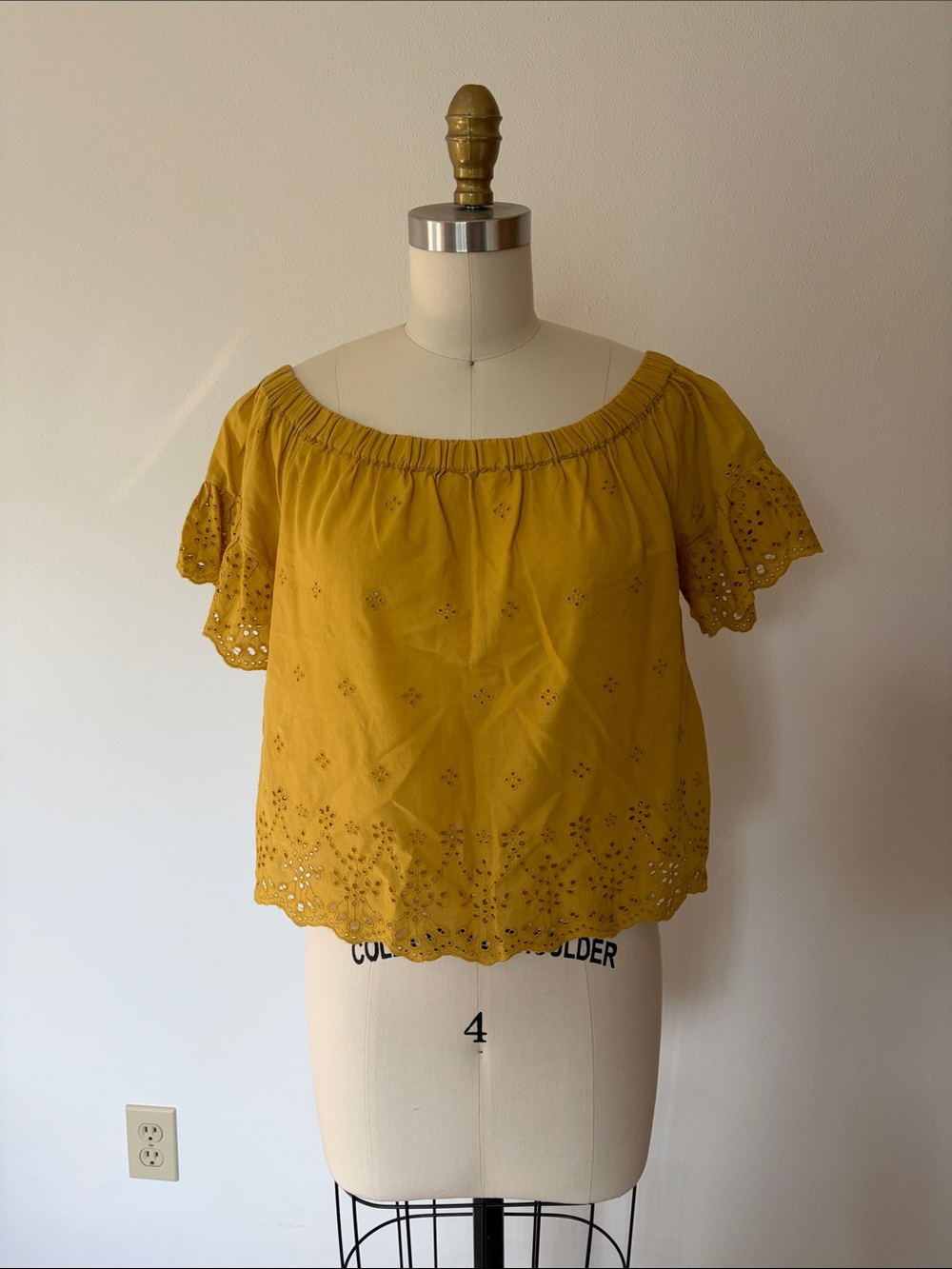 Women’s Madewell Mustard Eyelet Off-Shoulder Crop Top
